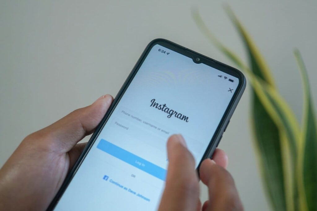 How to delete an Instagram account