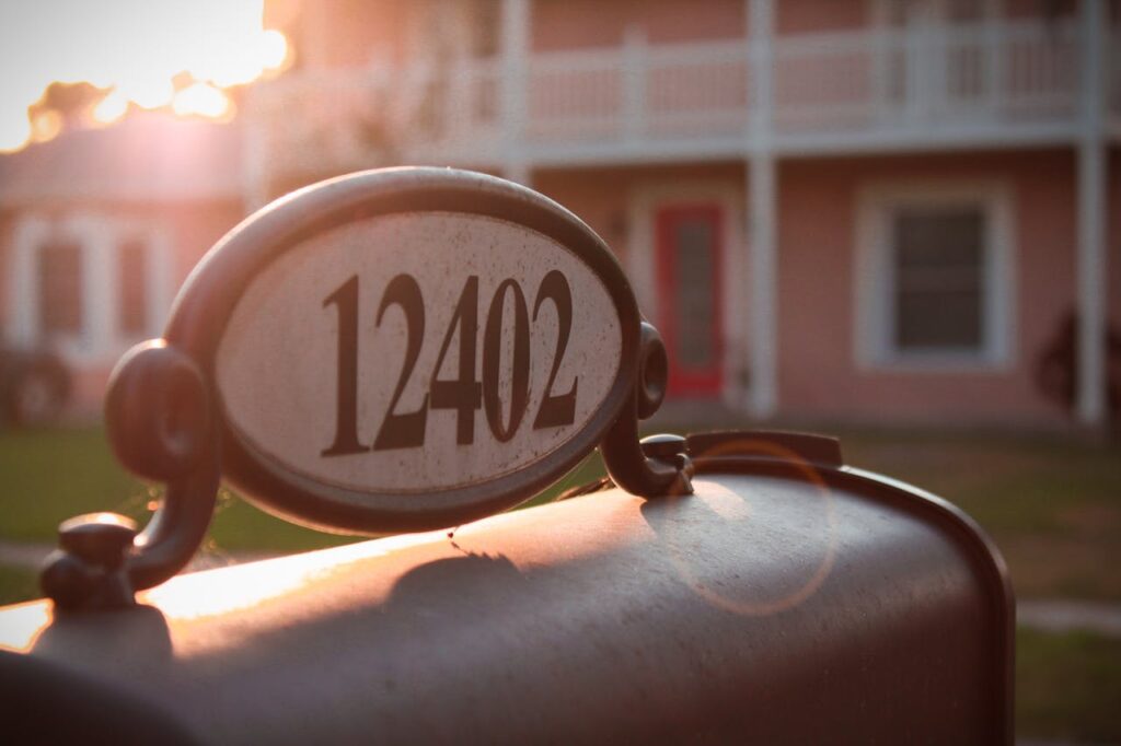 find address by phone number