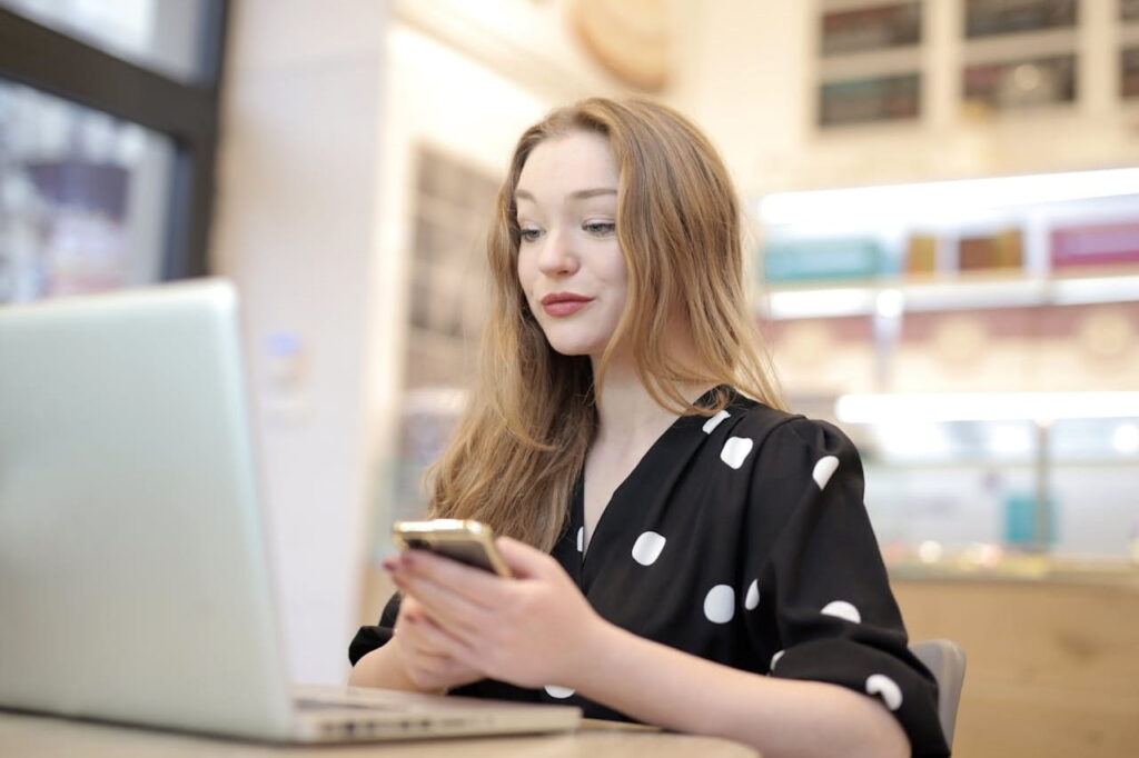 search address by phone number