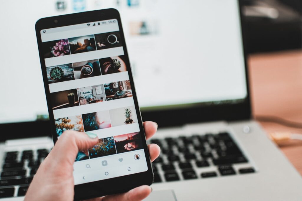 reverse image search social media